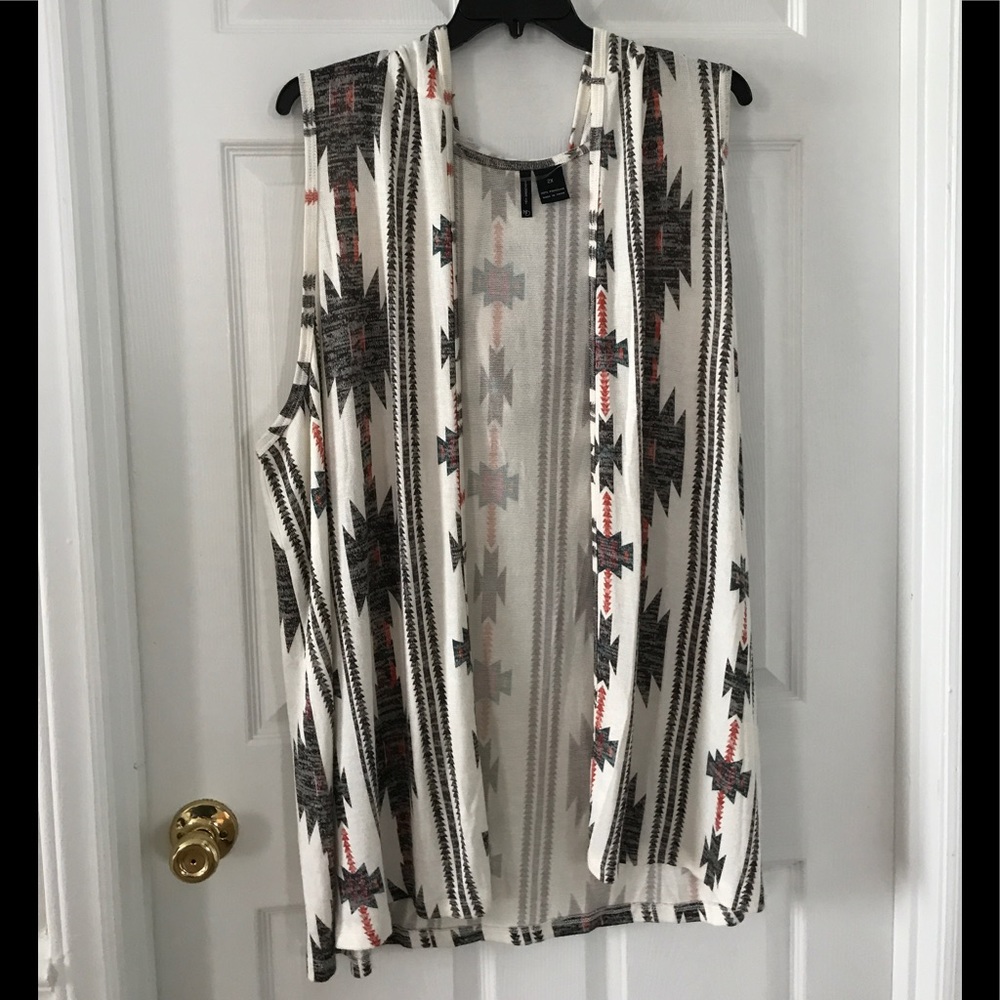 NWOT New Directions Aztec Print Cardigan - Size 2X